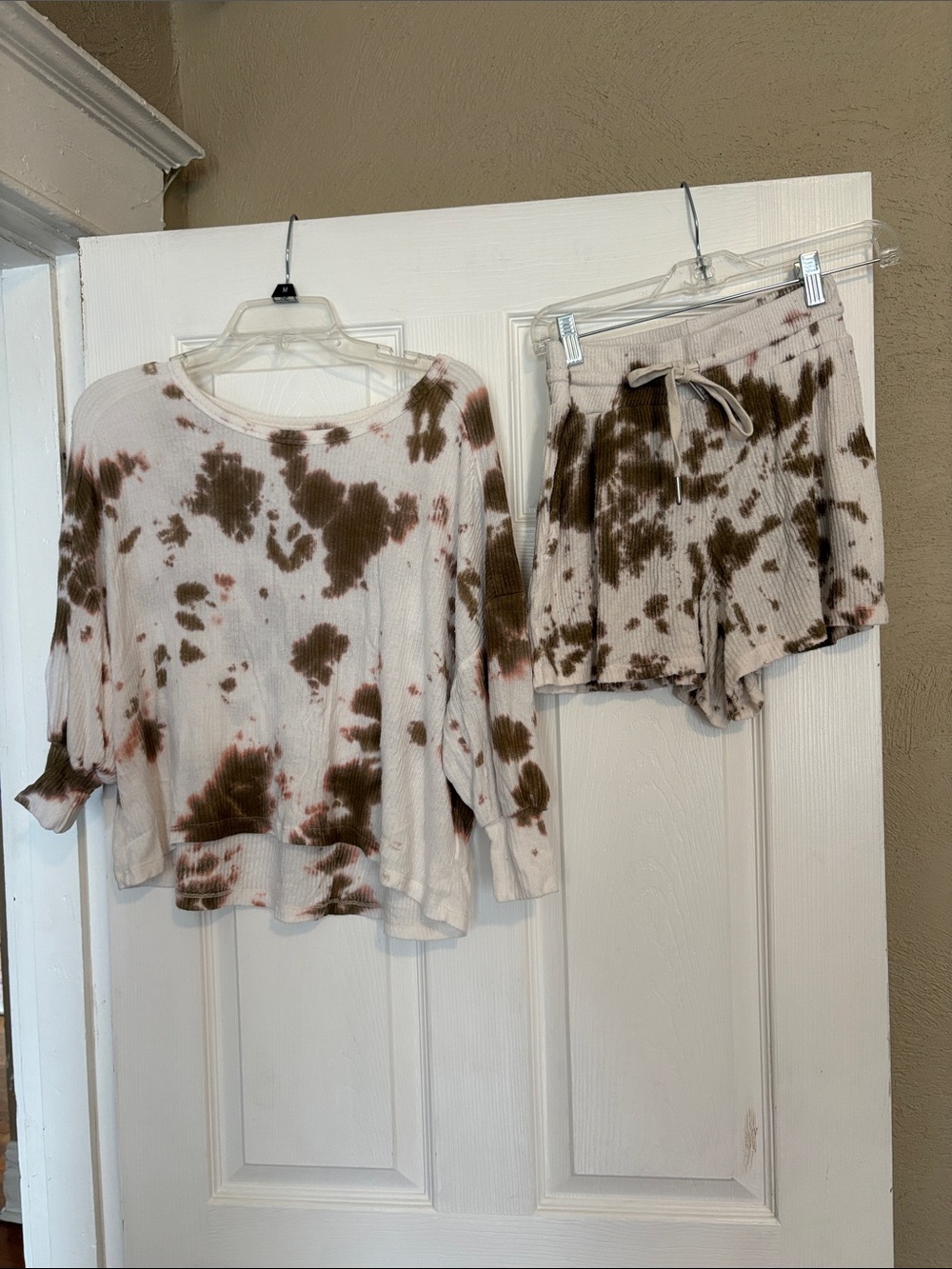Tie-Dye Ribbed Lounge Set - Cream & Brown